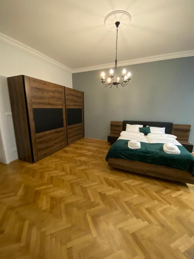 Dunin Majestic Residence 4 Krasków Exteriör bild